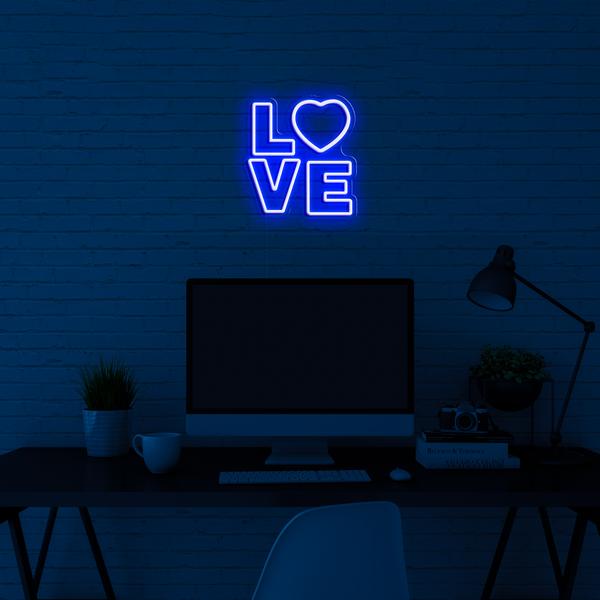 Tanda LED neon di dinding - logo 3D LOVE - dengan dimensi 50 cm