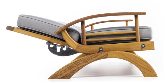 kursi kayu yang bisa disesuaikan untuk taman